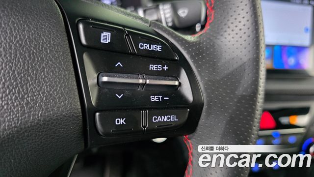 Hyundai AVANTE 2017 — photo 25