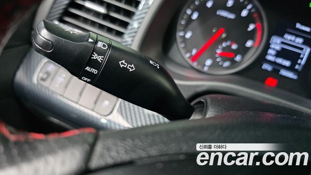 Hyundai AVANTE 2017 — photo 27