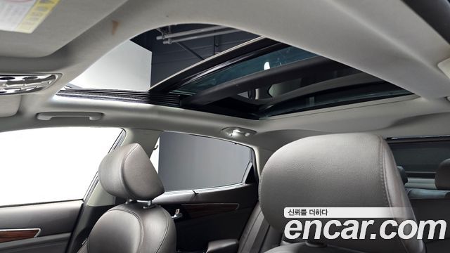 Kia K7 2016 — photo 17