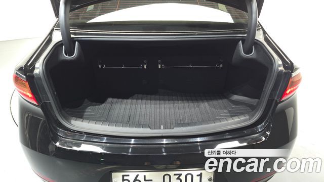 Kia K7 2016 — photo 18