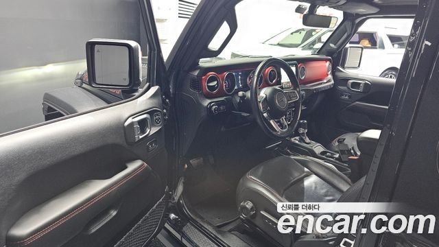 Jeep Wrangler 2021 — photo 10