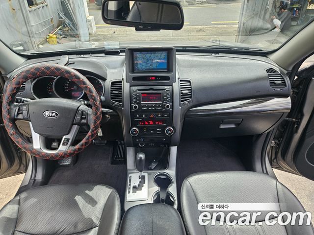 Kia Sorento 2011 — photo 7