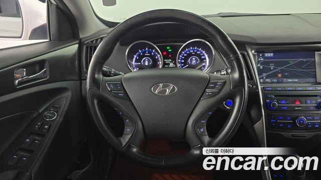 Hyundai Sonata 2013 — photo 22