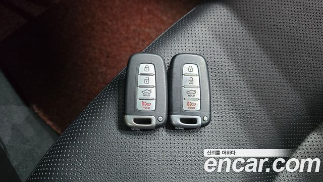 Hyundai Sonata 2013 — photo 24