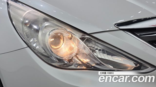 Hyundai Sonata 2013 — photo 8