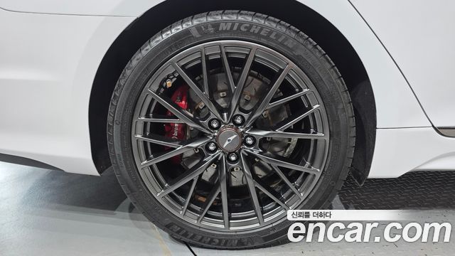 Genesis G80 2018 — photo 5