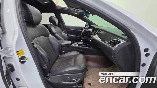 Genesis G80 2018 — photo 10