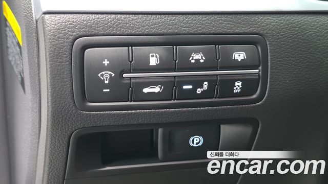 Genesis G80 2018 — photo 14