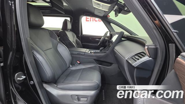 Toyota Alphard 2024 — photo 10