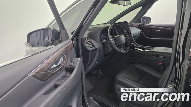 Toyota Alphard 2024 — photo 12