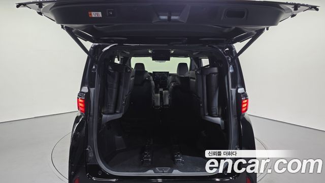 Toyota Alphard 2024 — photo 20