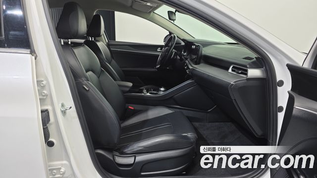 Kia K5 2023 — photo 11