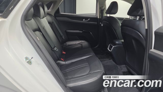 Kia K5 2023 — photo 12