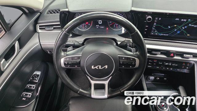 Kia K5 2023 — photo 13