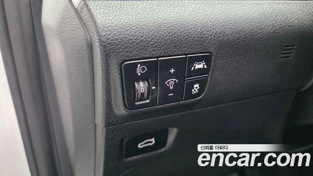 Kia K5 2023 — photo 16