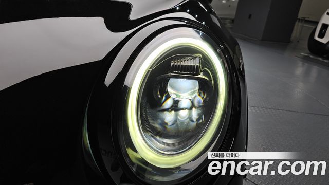 Mini Cooper 2022 — photo 8