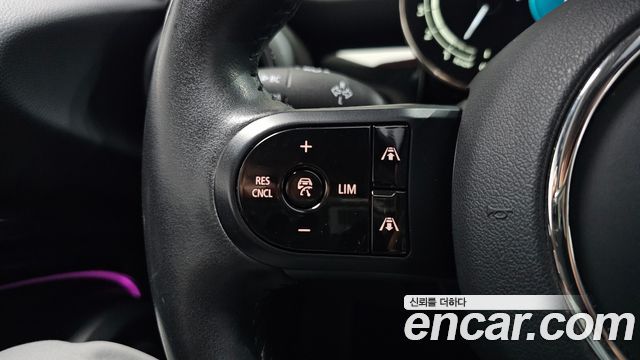 Mini Cooper 2022 — photo 30