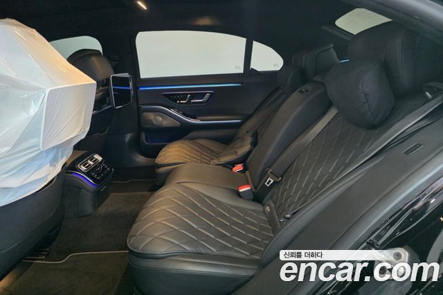 Mercedes-Benz S-Class 2021 — photo 10