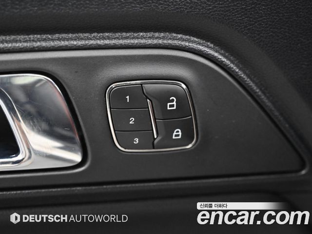 Ford Mustang 2017 — photo 16