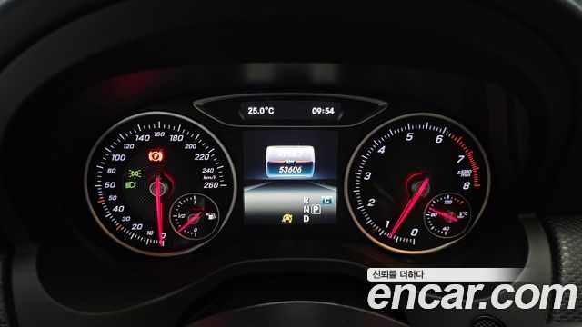 Mercedes-Benz A-Class 2017 — photo 8