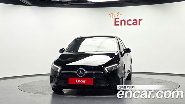 Mercedes-Benz A-Class 2020 — photo 3