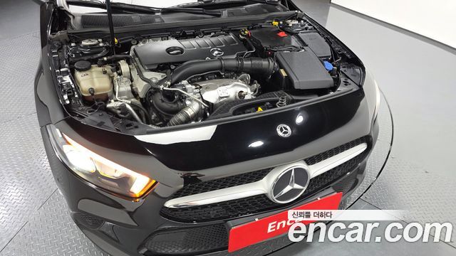 Mercedes-Benz A-Class 2020 — photo 6