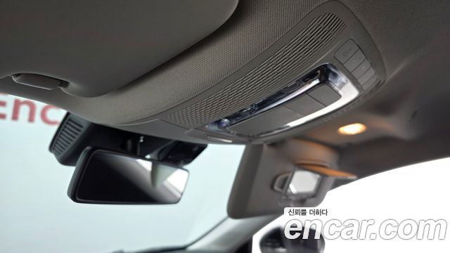 Mercedes-Benz A-Class 2020 — photo 32