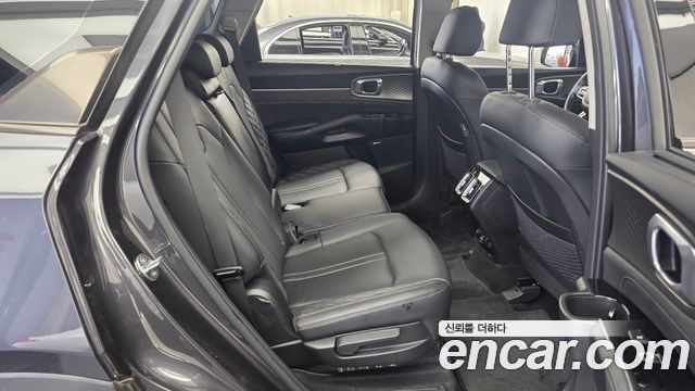 Kia Sorento 2023 — photo 18