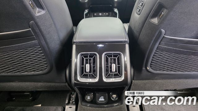 Kia Sorento 2023 — photo 25