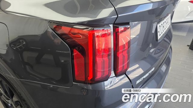 Kia Sorento 2023 — photo 9