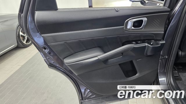 Kia Sorento 2023 — photo 15