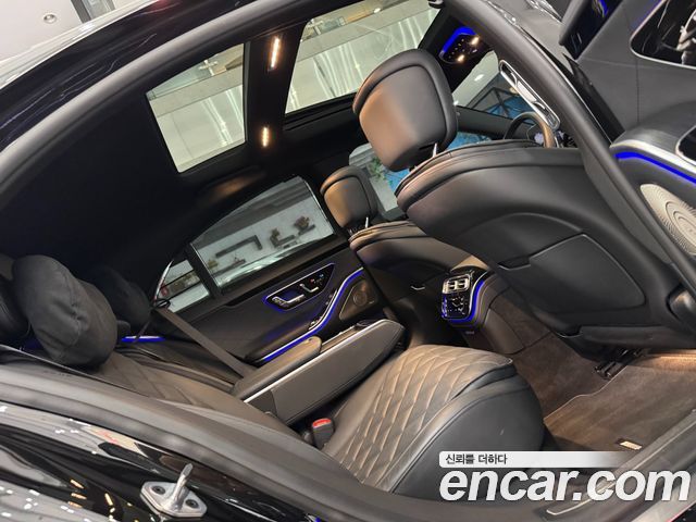 Mercedes-Benz S-Class 2023 — photo 18