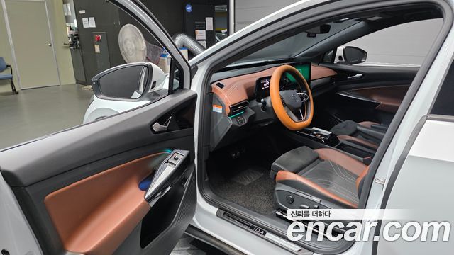 Volkswagen ID.4 2023 — photo 13