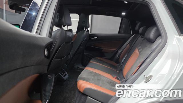 Volkswagen ID.4 2023 — photo 18