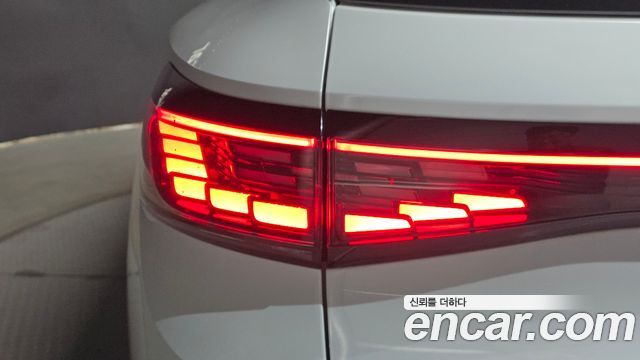 Volkswagen ID.4 2023 — photo 9
