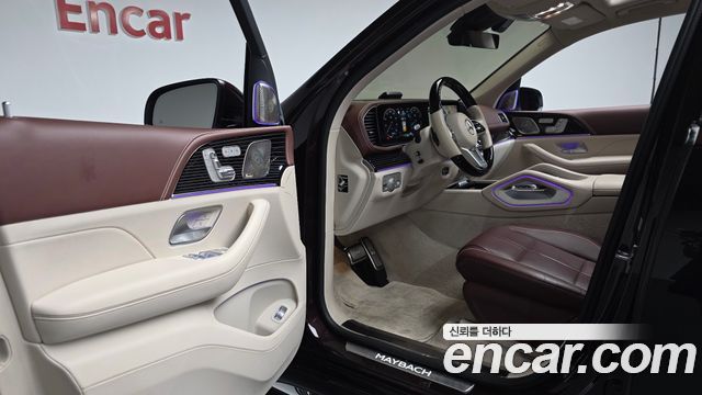 Mercedes-Benz GLS-Class 2023 — photo 13