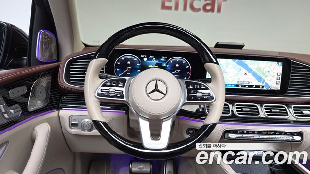 Mercedes-Benz GLS-Class 2023 — photo 19