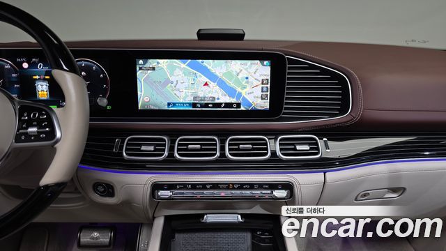 Mercedes-Benz GLS-Class 2023 — photo 20