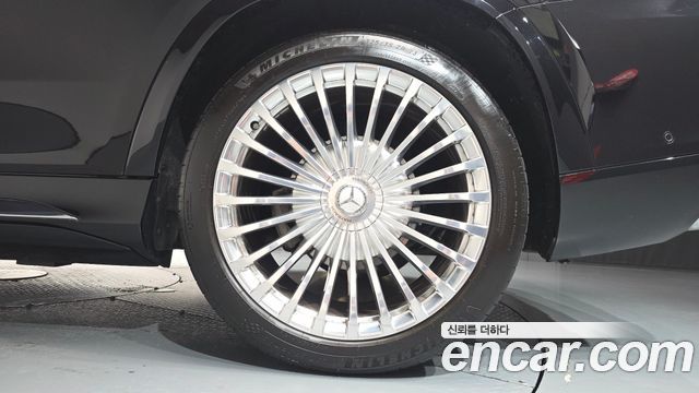 Mercedes-Benz GLS-Class 2023 — photo 7