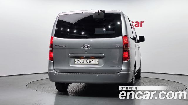 Hyundai Starex 2019 — photo 4