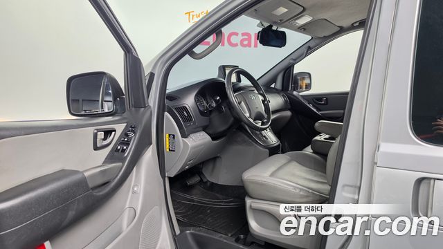 Hyundai Starex 2019 — photo 10