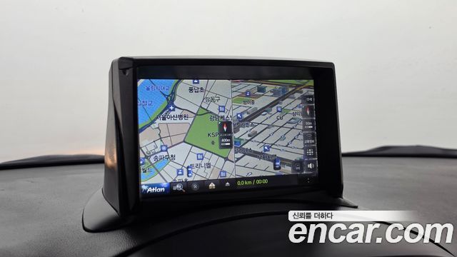 Hyundai Starex 2019 — photo 14