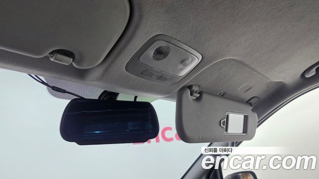 Hyundai Starex 2019 — photo 18