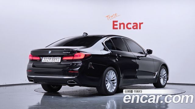 BMW 5-Series 2023 — photo 2