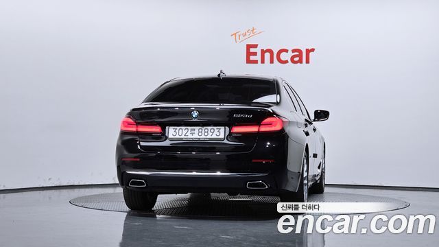 BMW 5-Series 2023 — photo 4