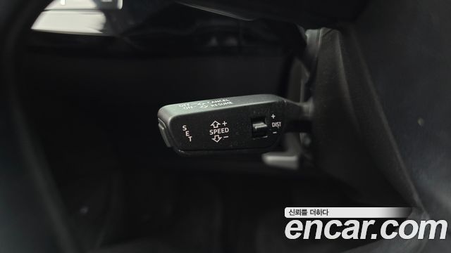 Audi e-tron 2021 — photo 12