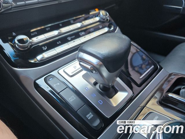 Genesis EQ900 2016 — photo 9