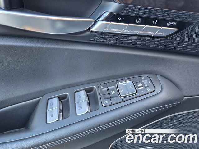 Genesis EQ900 2016 — photo 15