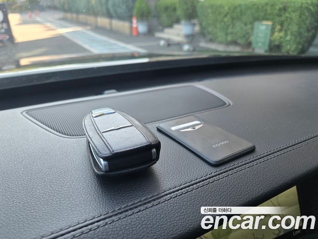 Genesis EQ900 2016 — photo 19