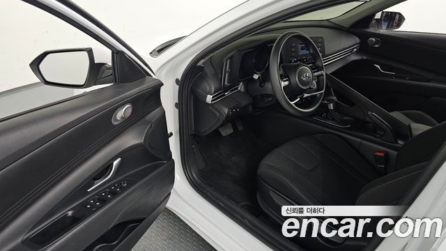 Hyundai AVANTE 2022 — photo 10
